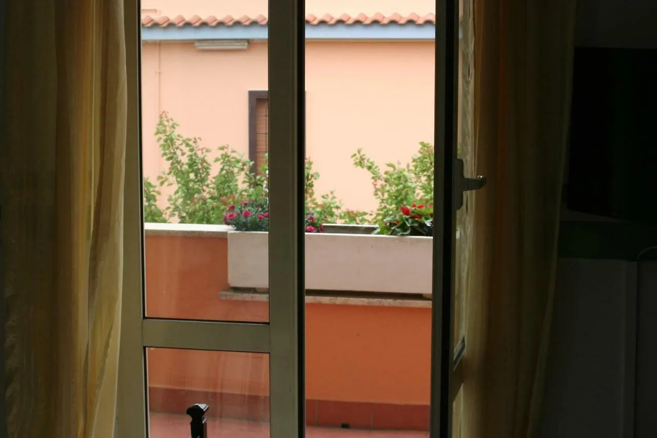 I Villini Affittacamere Fiumicino Couette-café